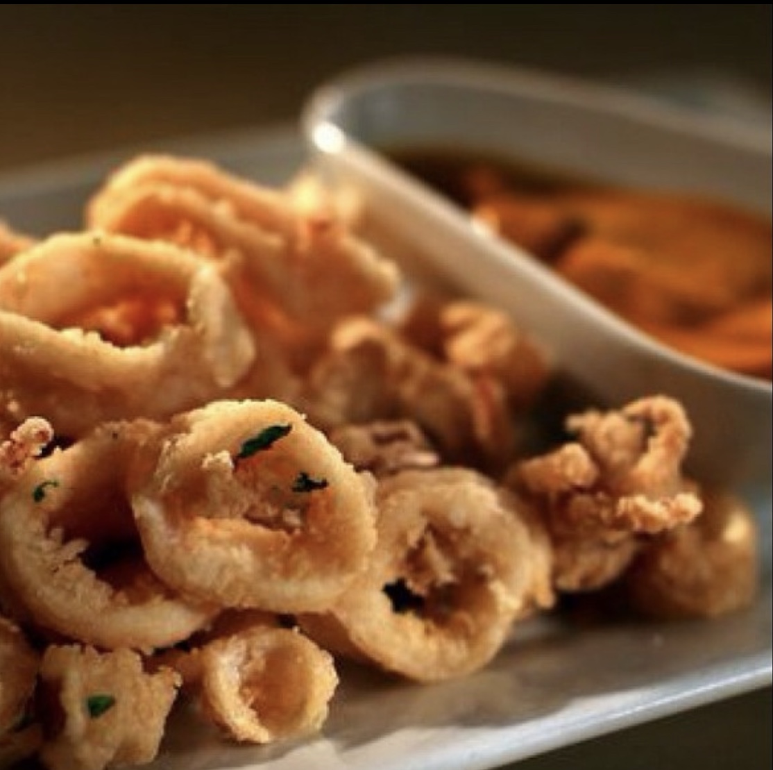 Calamari Fritti Con Salsa Al Pomodoro E Olive Trapanesi Celestino Ristorante And Bar 